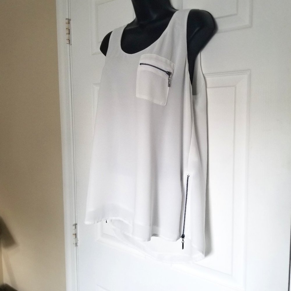 🌻5 for$20🌻Sheer White Tank Top